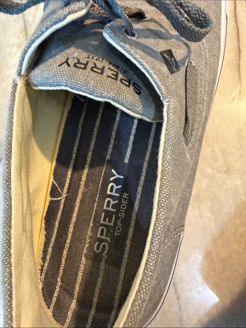 Sperry Men's Gray Canvas Boat Shoes with White Outsole Size 9.5 - Picture 7 of 8